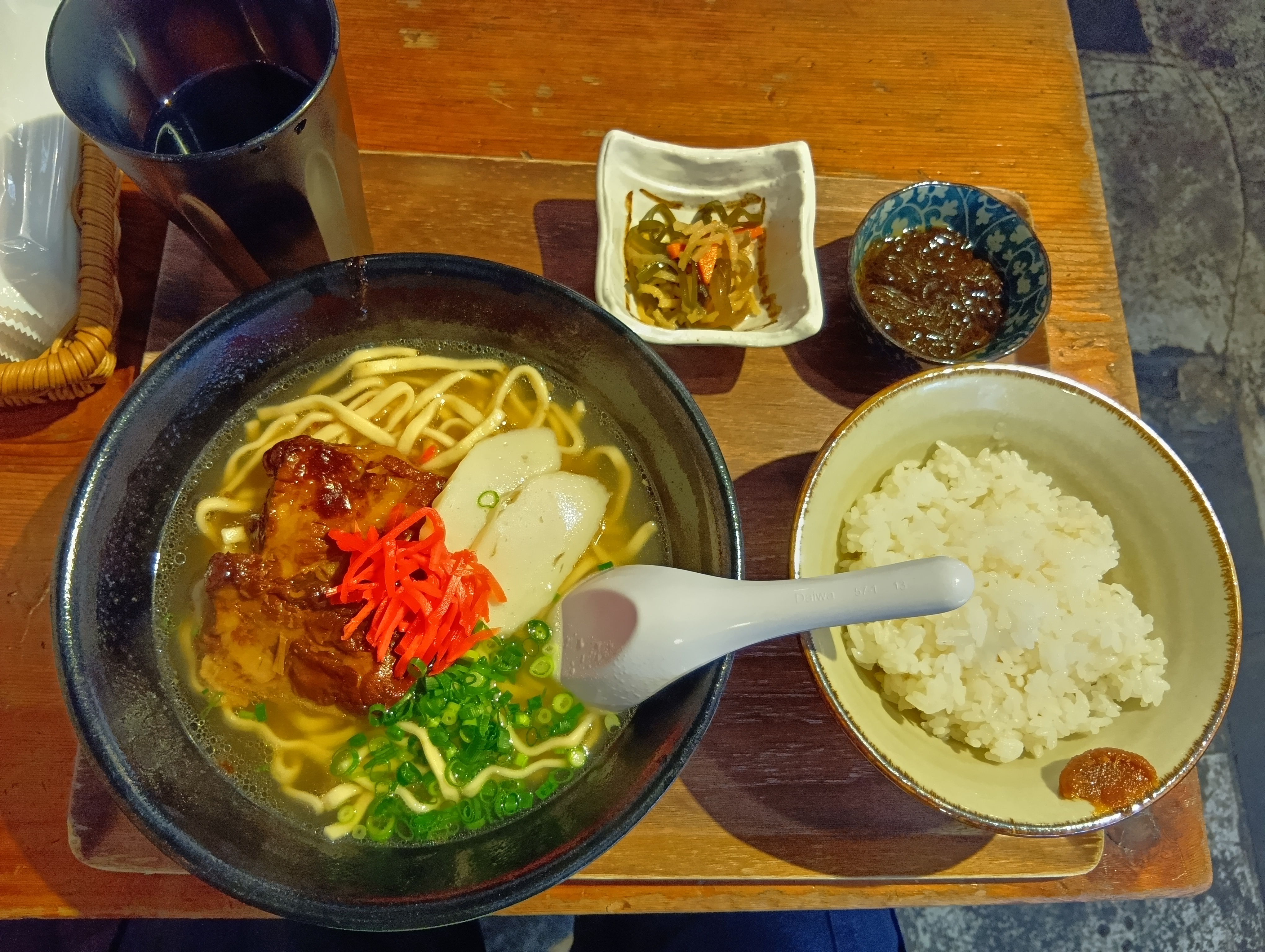沖縄酒場みんさぁ(中目黒店)01