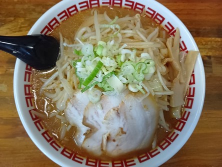 らーめんさんぱち(中標津店)_01